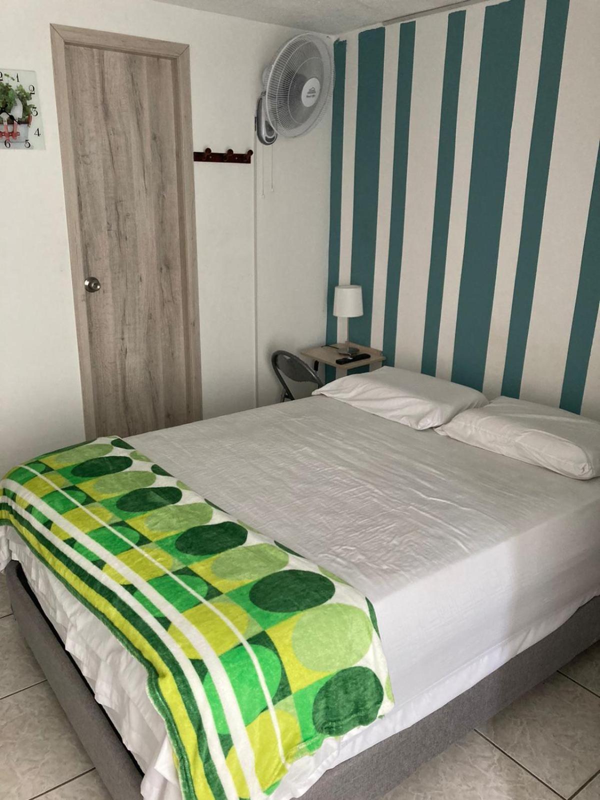 Green House Habitaciones Bucaramanga Ngoại thất bức ảnh